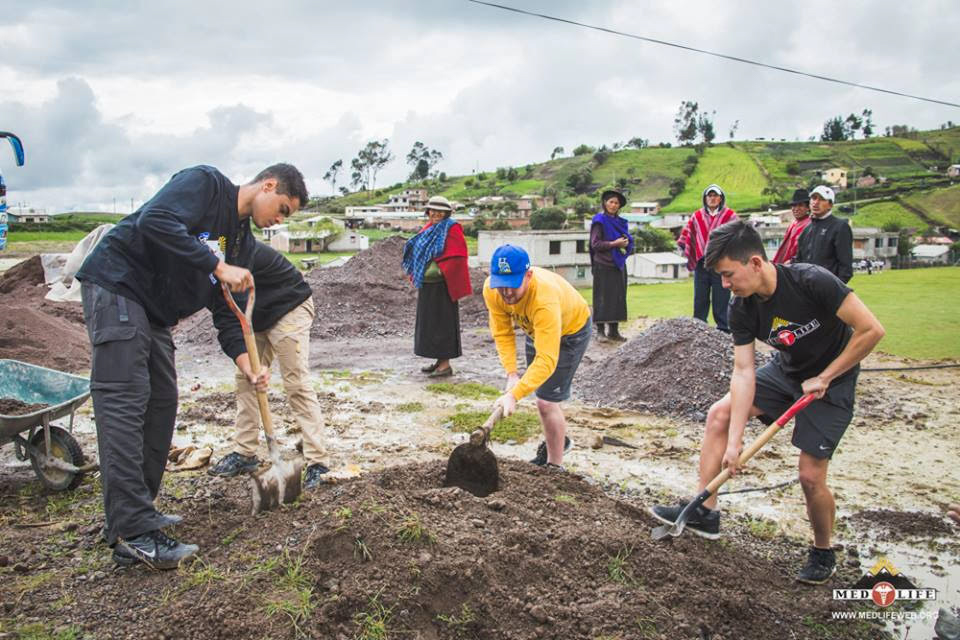 volunteer lima peru